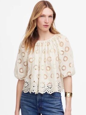 Madewell NWT Embroidered Shirred Puff-Sleeve Top Size Medium in Floral Eyelet